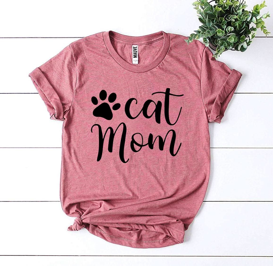 Cat Mom T-shirt - Wear and Wander