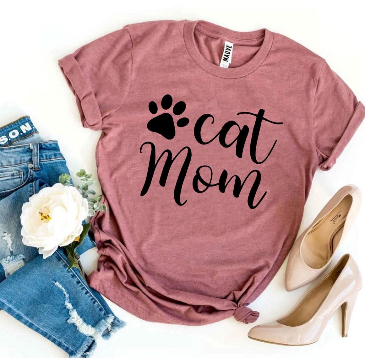Cat Mom T-shirt - Wear and Wander