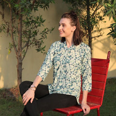 Elevate Your Everyday: Disyfashion's Collection of Women's Shirts - Wear and Wander