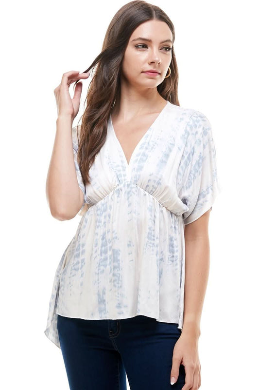 Flowy V - Neck Top with Relaxed Fit - Wear and Wander
