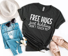Free Hugs T-shirt - Wear and Wander