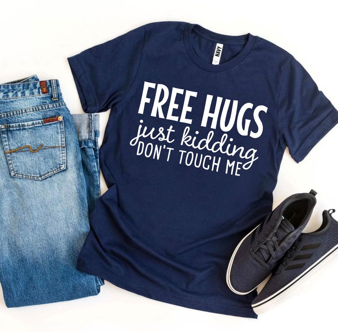 Free Hugs T-shirt - Wear and Wander