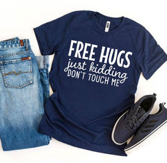 Free Hugs T-shirt - Wear and Wander