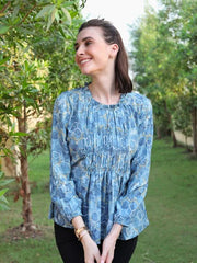 Summer Vibes: Disyfashion's Cute Women's Top - Wear and Wander