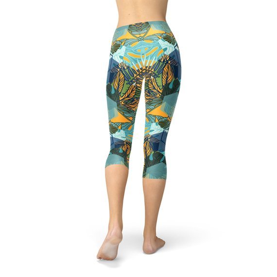 Womens Hexagon Floral Capri Leggings - Wear n Wander