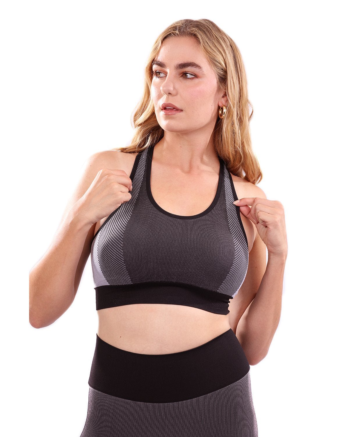 Arleta Seamless Sports Bra - Black - Wear and Wander