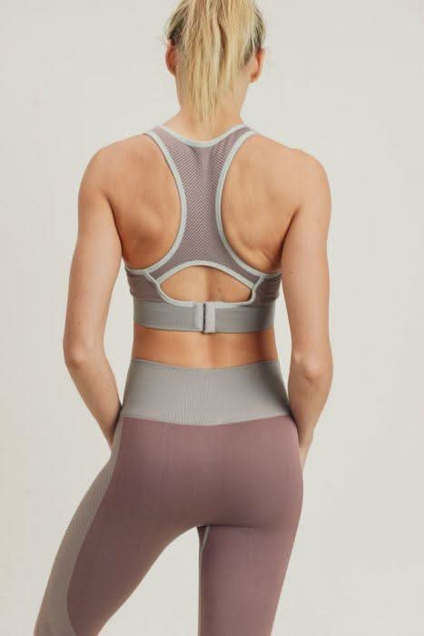 Chevron Track Seamless Hybrid Racerback Sports Bra - Wear and Wander
