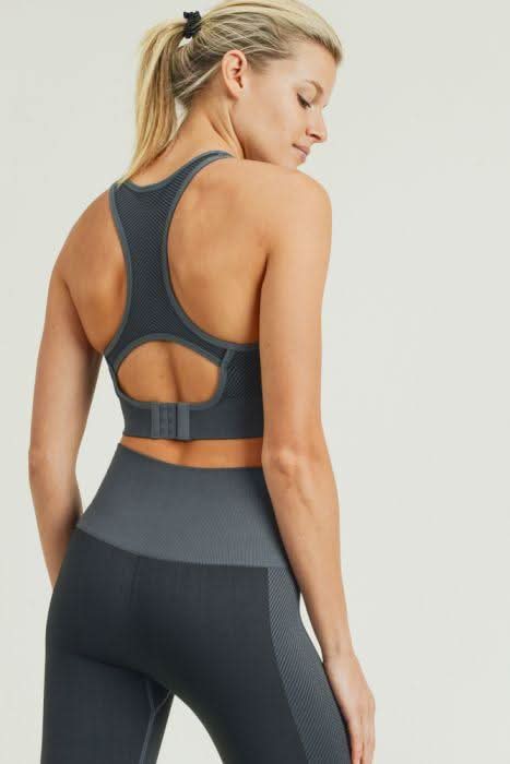 Chevron Track Seamless Hybrid Racerback Sports Bra - Wear and Wander
