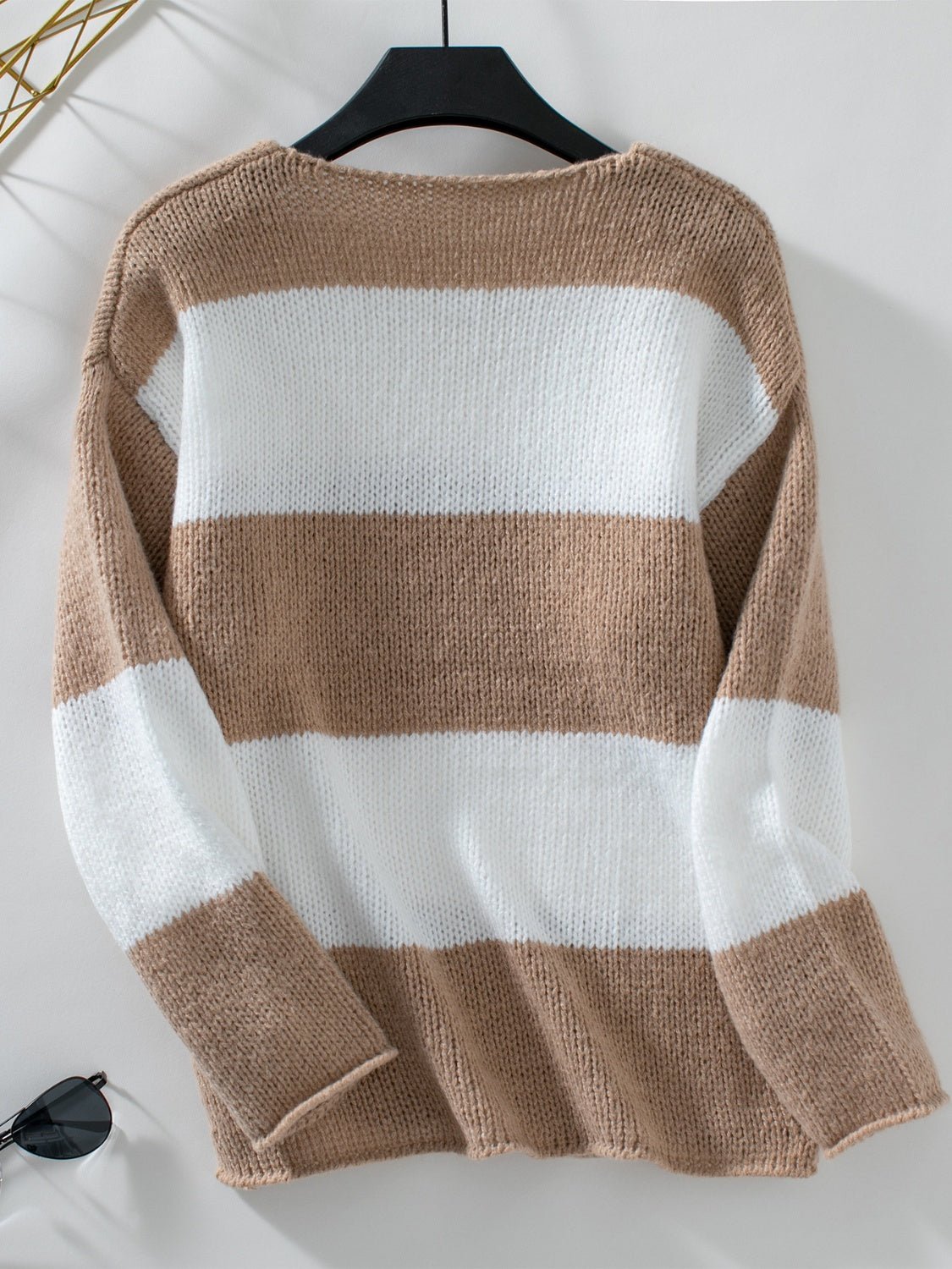 Color Block V - Neck Long Sleeve Sweater - Wear and Wander