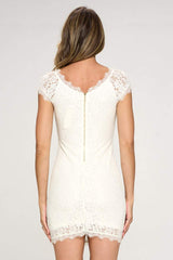 Elegant Cap Sleeve Lace Bodycon Dress with Scalloped Hem - Wear and Wander