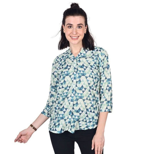 Elevate Your Everyday: Disyfashion's Collection of Women's Shirts - Wear and Wander