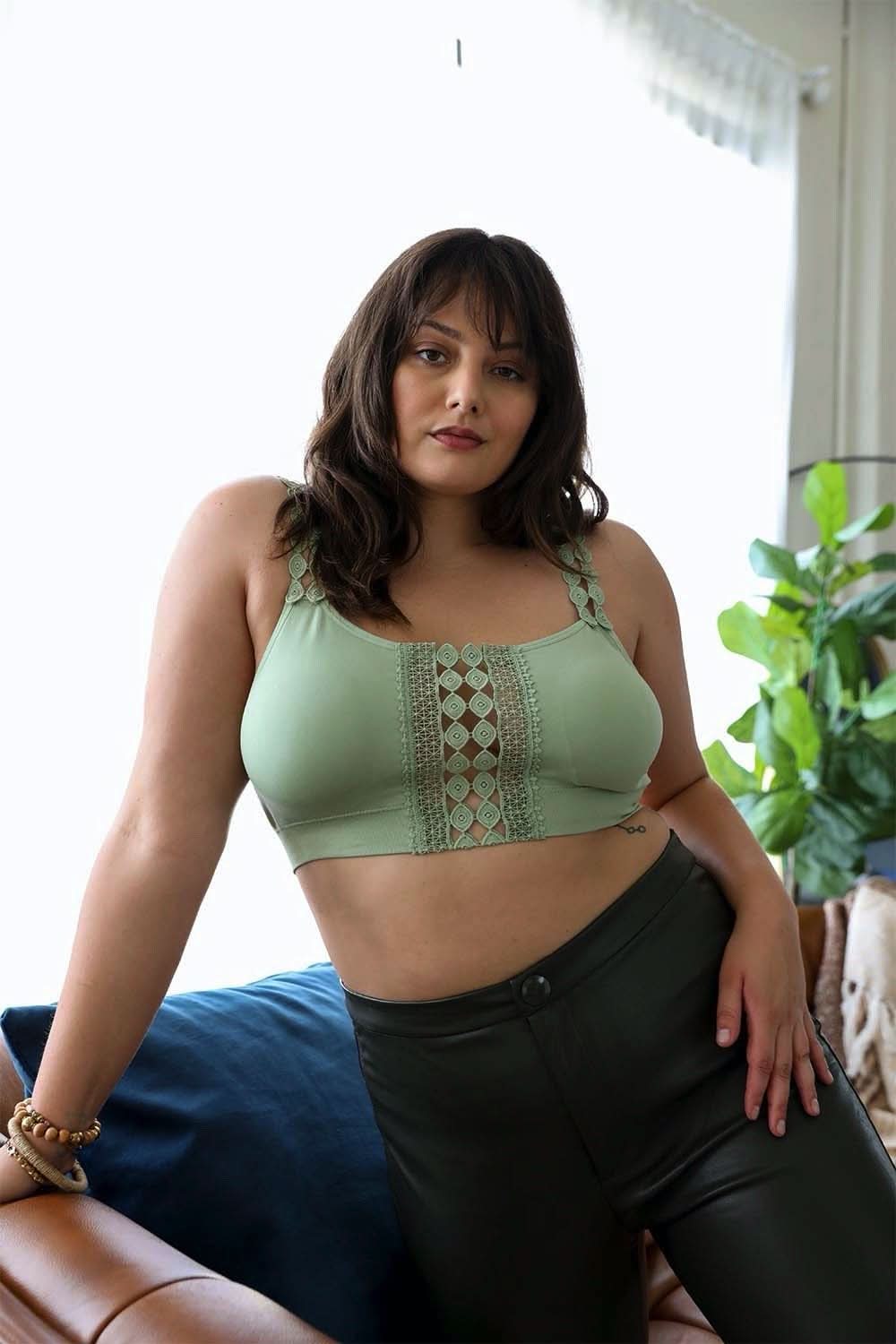 Eye Lace Applique Bralette - Wear and Wander