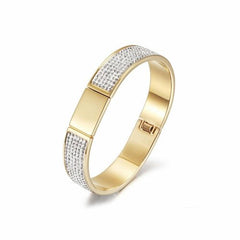 FLAWLESS PAVÉ BANGLE - Wear and Wander