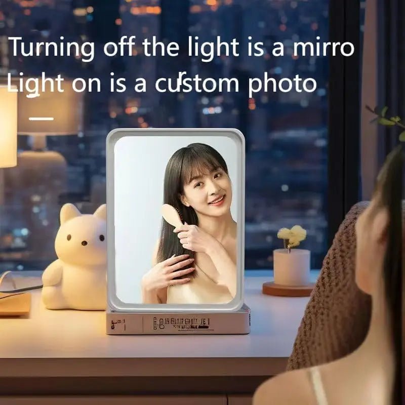 GlowMoment™ Personalized Light & Mirror ✨🖼️ - Wear n Wander