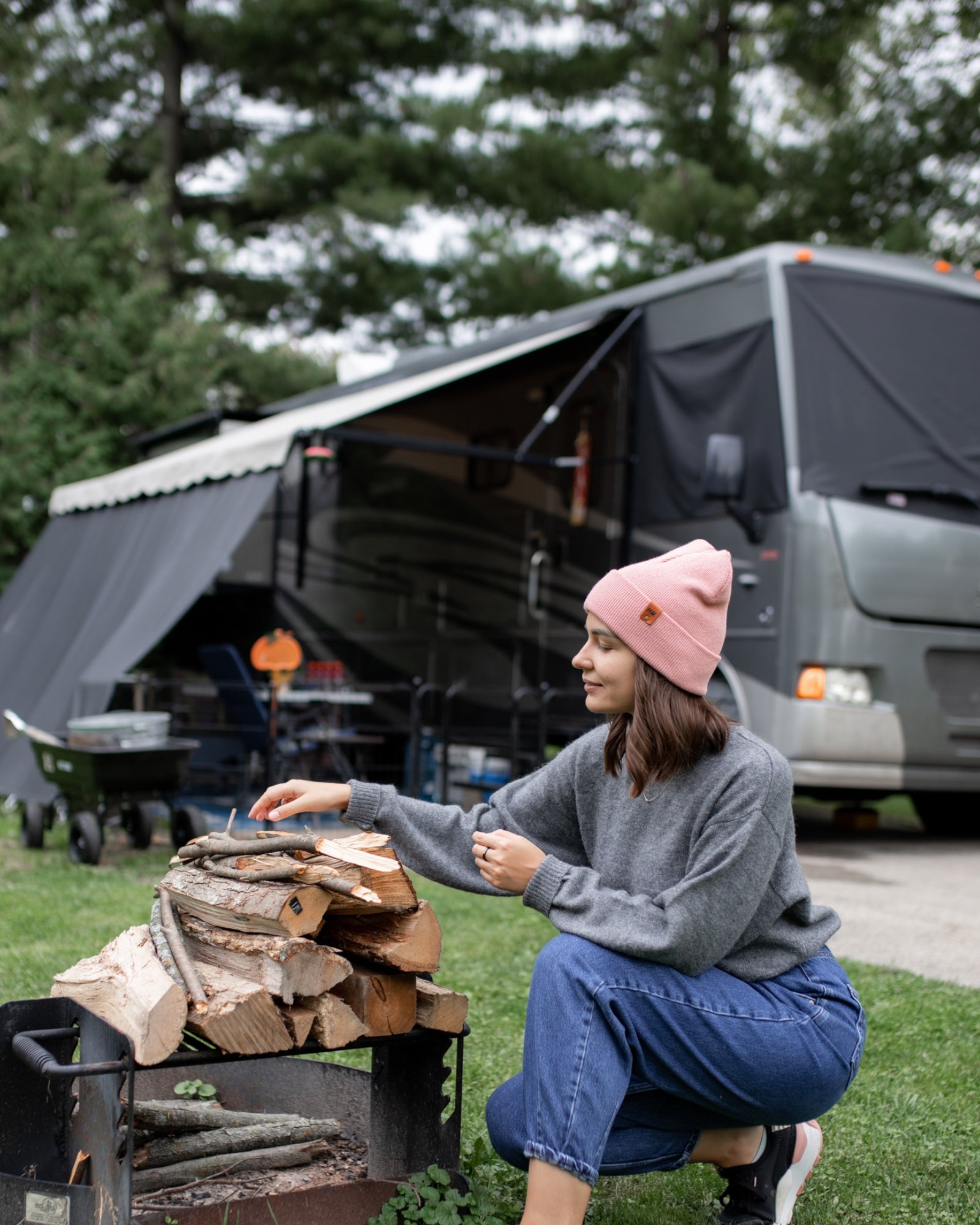 HAAKWEAR Knit Cuffed Beanie - Pearl Pink - Wear and Wander