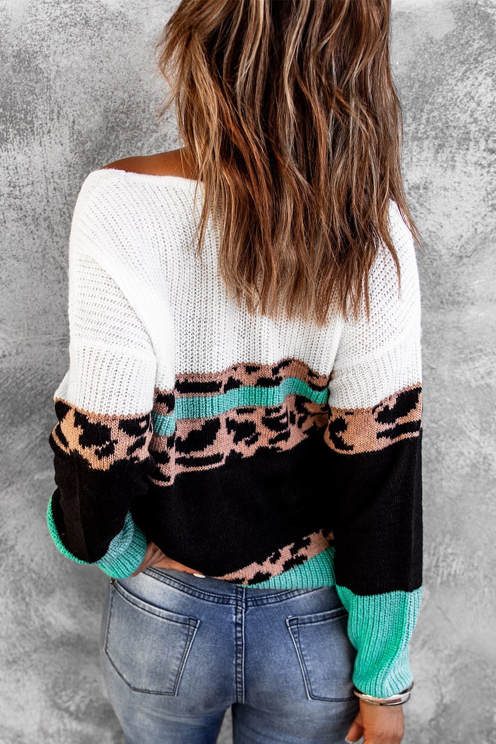 Leopard Color Block V Neck Sweater - Wear and Wander