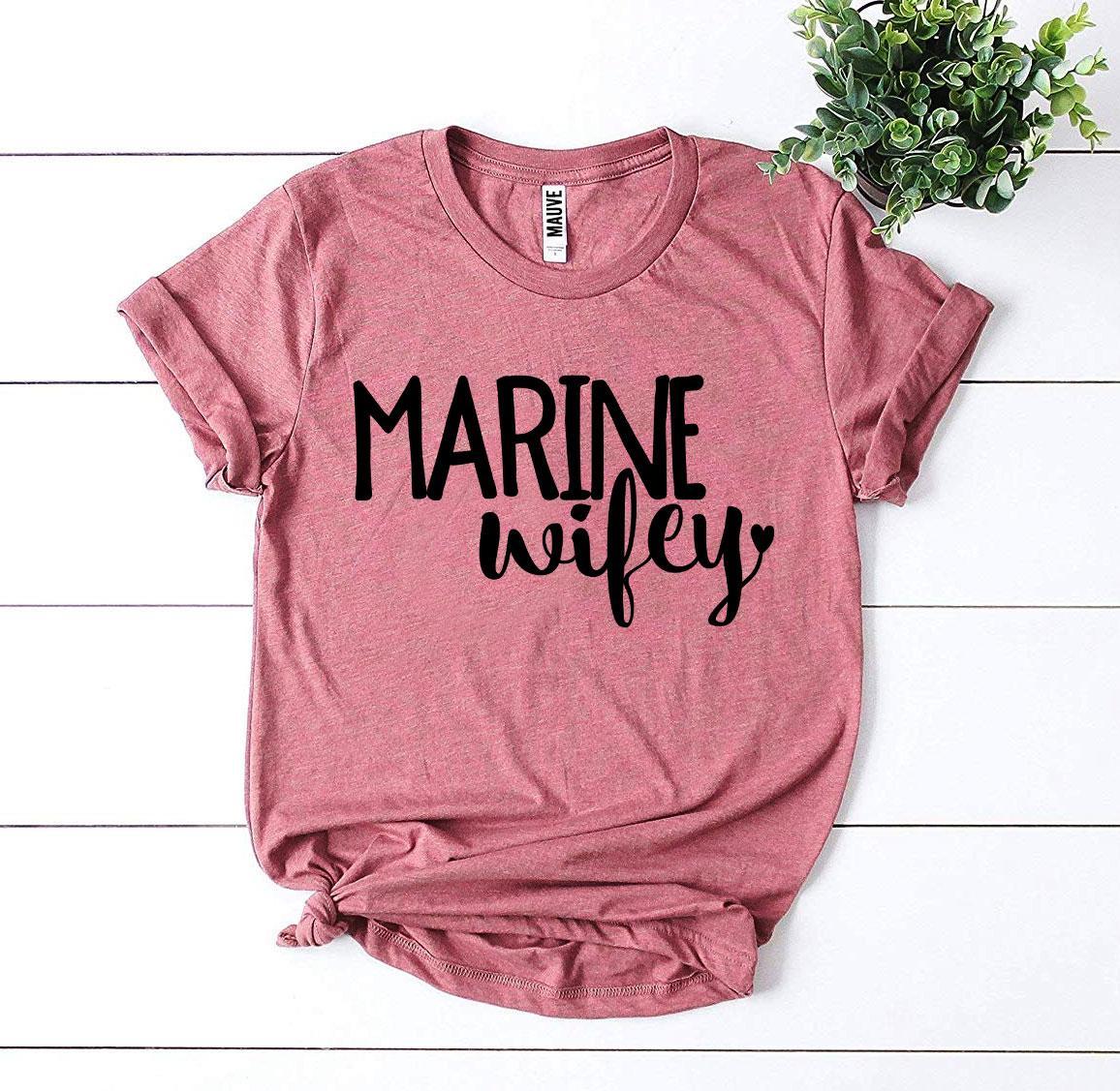 Marine Wifey T-shirt - Wear and Wander