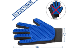 Pet Grooming Glove - Wear and Wander