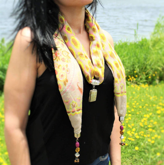 Springtime Headliner Pendant Scarf - Wear and Wander