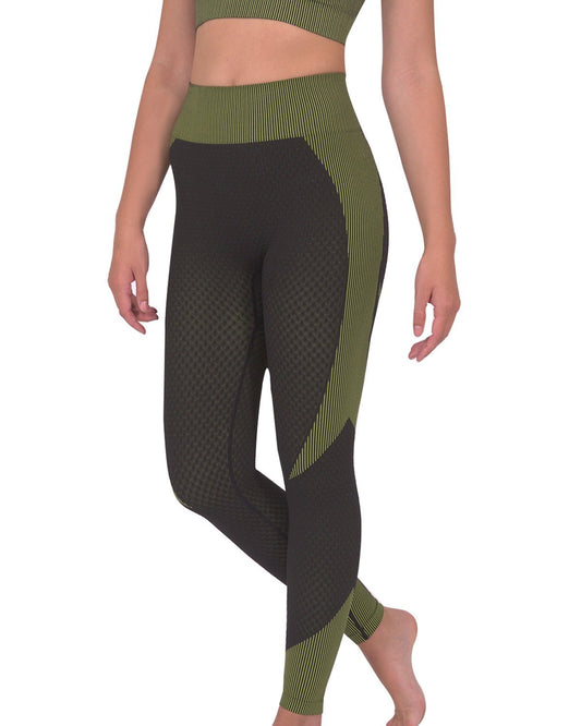 Trois Seamless Legging - Black with Green - Wear and Wander