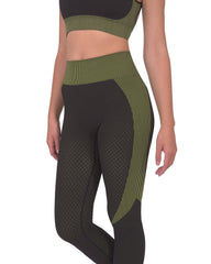 Trois Seamless Legging - Black with Green - Wear and Wander