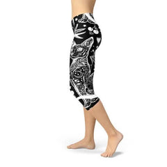 Womens Black Magic Cat Capri Leggings - Wear and Wander