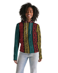 Womens Hoodie - Pullover Hooded Sweatshirt - Graphic/multicolor - Wear and Wander
